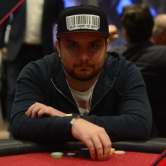 Vivere con il poker on line